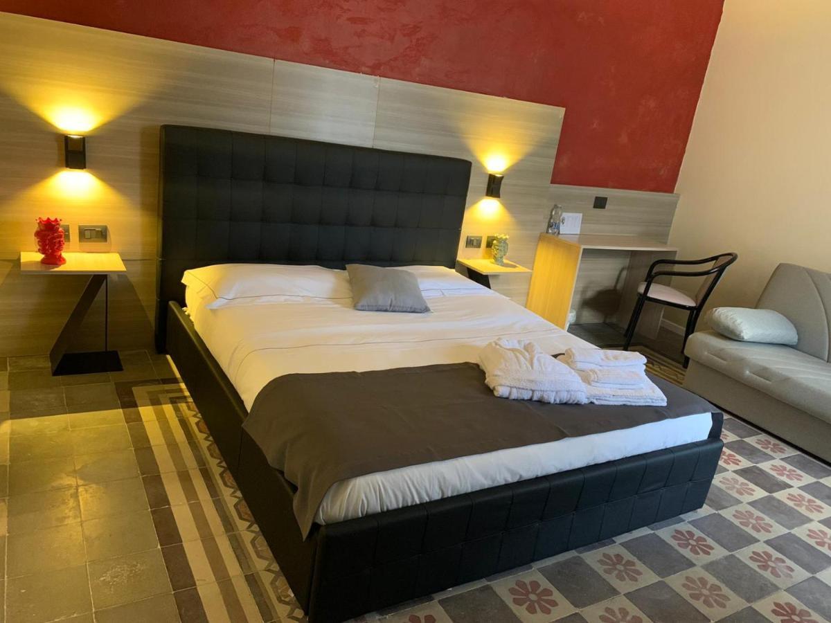 Mini Hotel Wf2 Caltagirone Eksteriør billede
